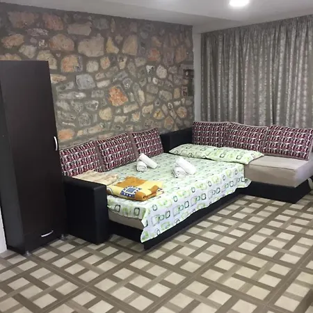 1 Jovanovski Apartment